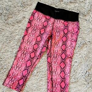 Hard Candy Y2K Pink Black Sport Gym Nostalgic Athletic Casual‎ Capri Leggings